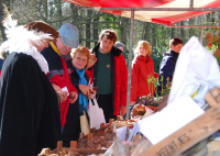 Tuincentrum de Oosteinde op vrijmarkt met Koningsdag!